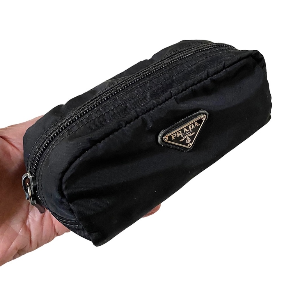 AUTHENTIC VINTAGE PRADA VELA TESSUTO NYLON SMALL ZIP COSMETIC BAG/POUCH, BLACK - Picture 3 of 16